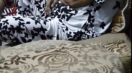 Fiatal testvérpár majdnem erőszakos sex video elaludt a vérfertőzés miatt.