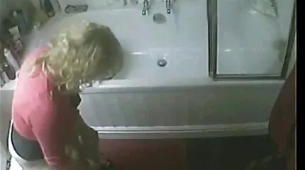 Csinos nő elfogadott fasz tárt karokkal. eröszakos szex videok