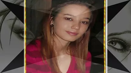 Kopasz apa vett erőszakos szeksz a lányának egy fétis jelmezt, és keményen baszott a krémmel.