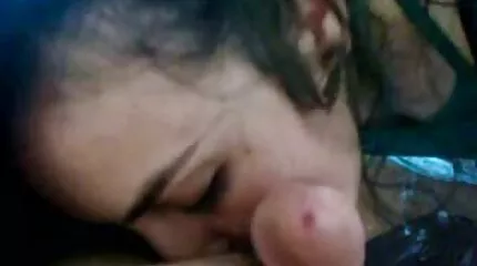 Pornó szopás egy erőszakos szex filmek fehér lánytól egy nagy faszhoz