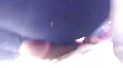 Pikaper szex videók erőszak Eric egy barátjával elvitt egy csajt, és gyönyörűen szar minden lyukba.