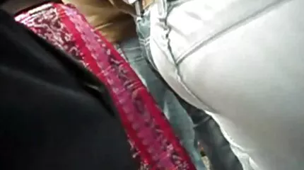 Pornóvideó szopás cumshottal a erőszakos sex filmek nő szájában.